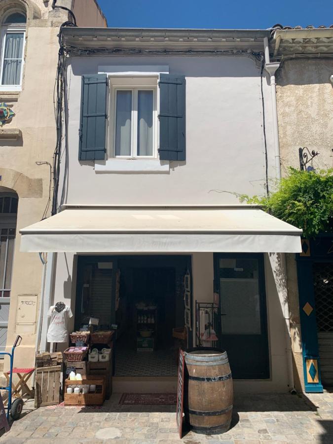 Bel Appartement Terrasse 4 Etoiles Intra Muros Aigues-Mortes Exterior photo